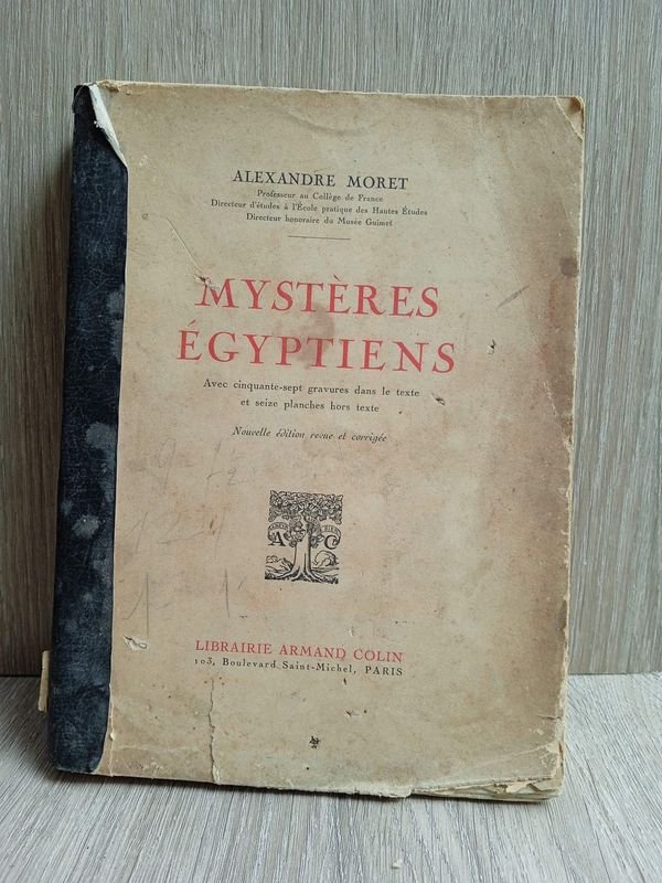 Lote siguiente: Libro antiguo en francés: Los Misterios de Egipto 1922