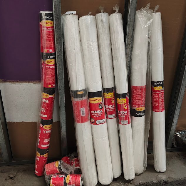 Lote de Mallas y Materiales de Refuerzo para Impermeabilización Hunter