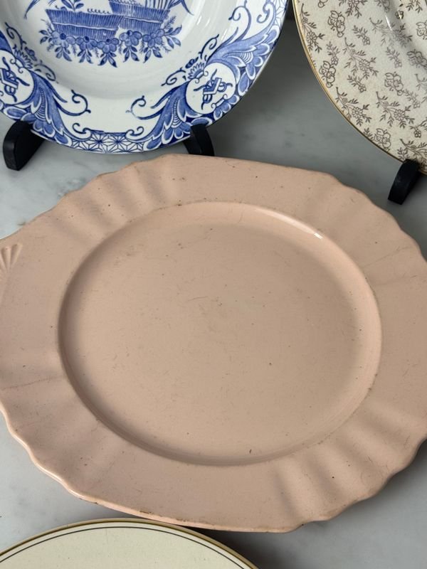 Platos de porcelana antiguos de diferentes orígenes - imagen 9