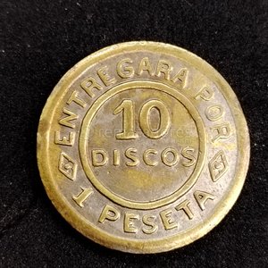 Moneda Conmemorativa Alitalia 1947-1967 y Ficha de 10 Pesetas - imagen 2
