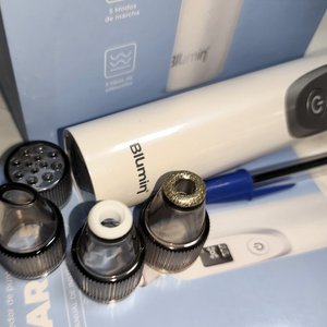 Extractor de Puntos Negros Bluming Recargable con Pantalla LED y Luces Azul/Roja - imagen 3