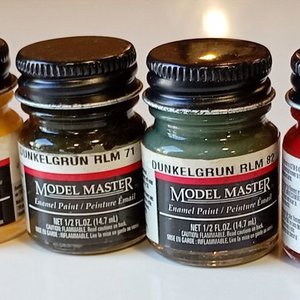 Lote de 8 Pinturas Model Master y Humbol para Maquetas - imagen 2