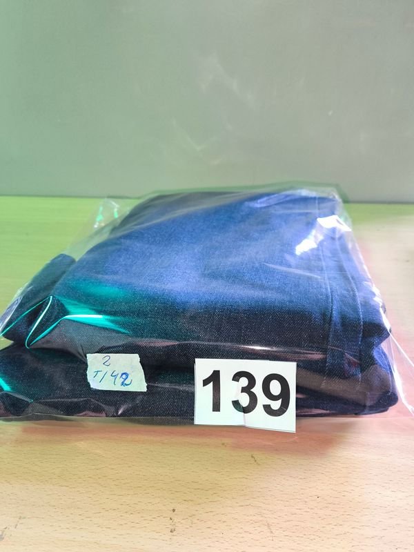 Item 844114 - Image 1