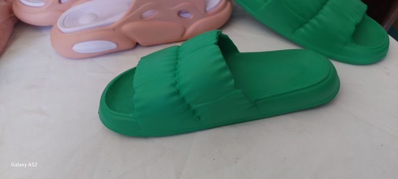 Zapatillas de color verde y rosa - imagen 4