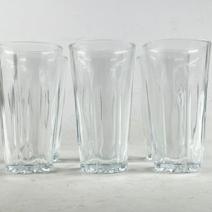 Set de 6 Vasos Altos Hialinos con Base Facetada - imagen 5