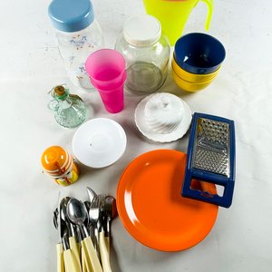 Lote de Vajilla y Utensilios de Cocina: Frascos, Tenedores, Cuchillos, Platillos y Más - imagen 2