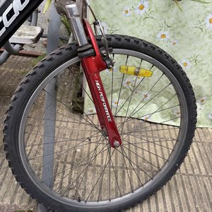 Bicicleta de Montaña Baccio Flash Rodado 26 Roja y Negra - imagen 4