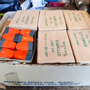 Lote anterior: 20 Cajas de Fichas Hembra 10A 250V Marca BRISA