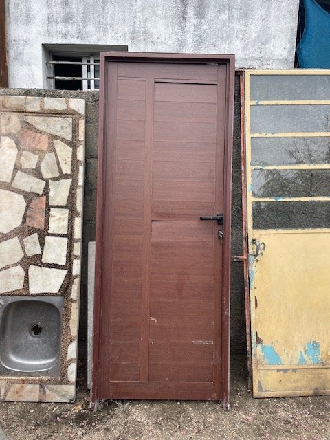 Item 28743 - Image 0