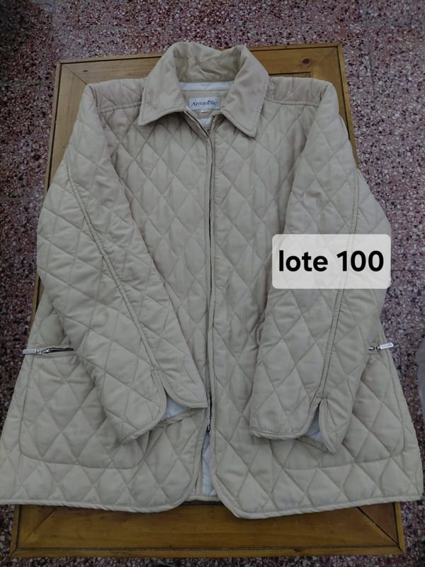 Campera Dama Antonelle Beige Capitoné Talle 44