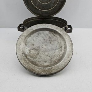 Tacho Metálico "Justrite Mfg. Co." con Tapa y Malla Interior - imagen 10