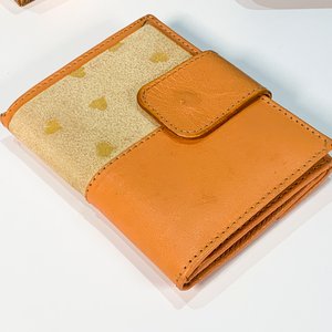 Lote de 4 pares de lentes de aumento con estuches y billetera - imagen 3