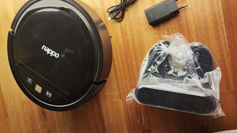 Aspiradora robot con base de carga y remoto - imagen 2