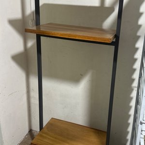 Lote siguiente: Estantería Industrial Hierro y Madera con Cajón