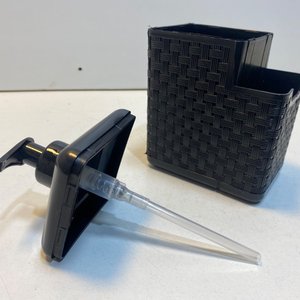Escurridor de Platos Blanco y Dispensador de Jabón Negro de Plástico - imagen 4