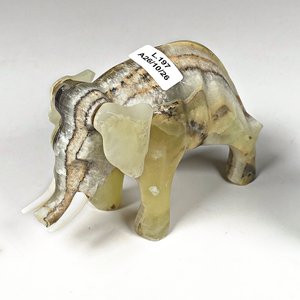 Figura de León en Malaquita y Elefante en Piedra - imagen 2