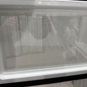 Microondas Kenmore Blanco con Pantalla Digital y Función "Quick Touch Sensor" - imagen 7