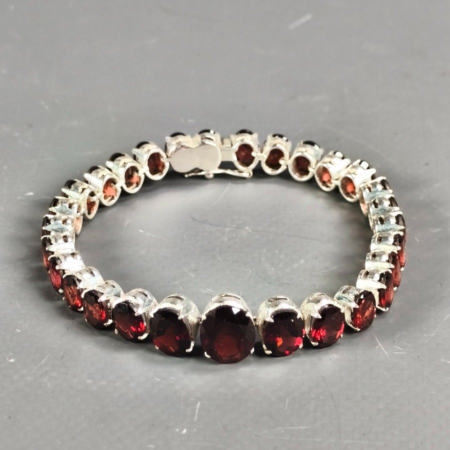 Item 16333 - Image 0