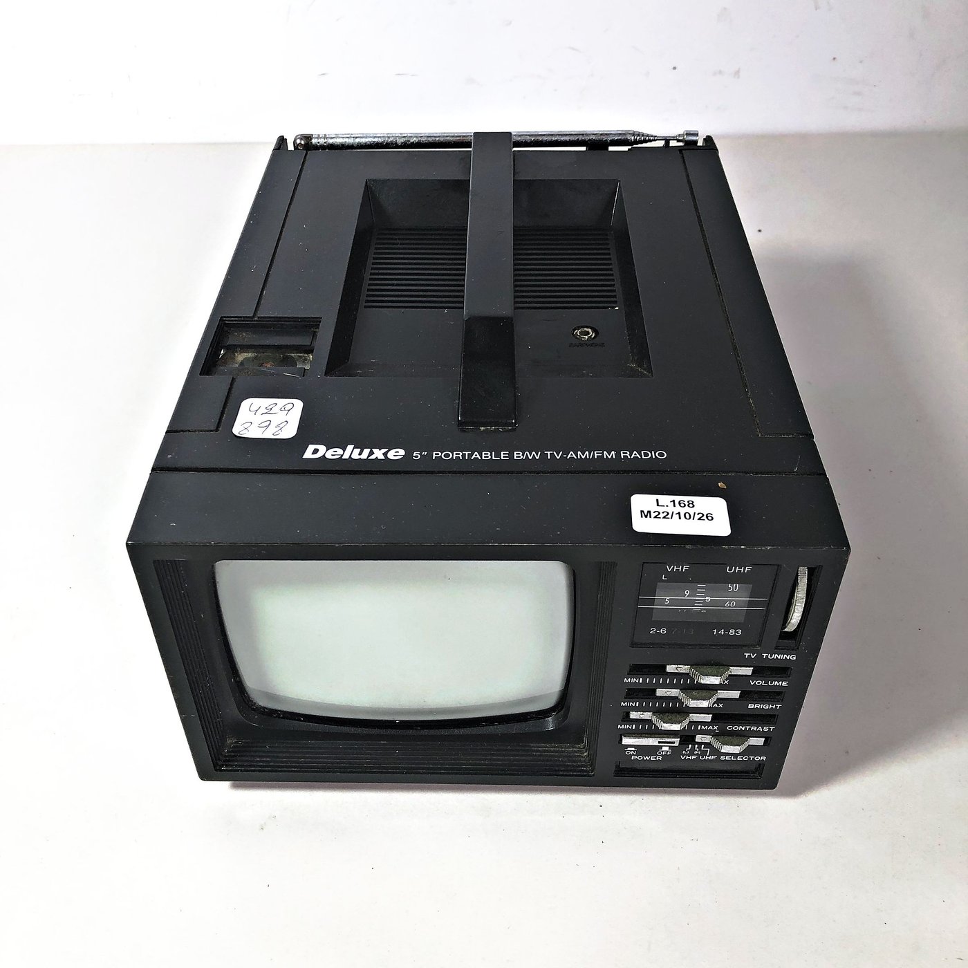 Televisor Portátil Deluxe 5" con Radio AM/FM