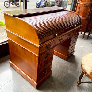 Escritorio Antiguo con Tapa Enrollable y Mueble Esquinero de Madera - imagen 1