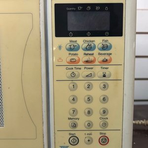 Microondas Whirlpool M 505 con Accesorios de Cocina - imagen 3
