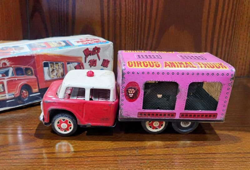 Item 881070 - Image 10