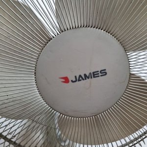 Juego de 2 Ventiladores de Pared James con Rejilla Protectora - imagen 3