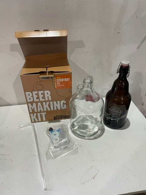 Item 27990 - Image 0