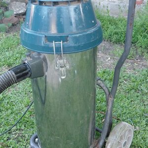 Lote siguiente: Aspiradora Industrial Wirbel Modelo 931