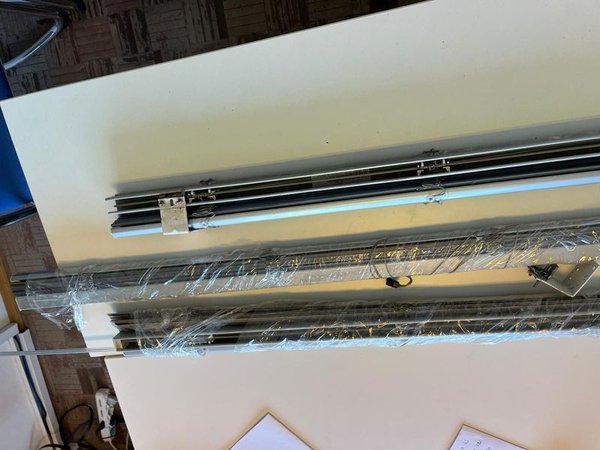 Cortinas de aire acondicionado en buen estado - imagen 3