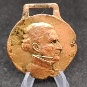 Antigua Medalla Cobre "Media Luna" Chiarino y Pérsico Montevideo Artigas - imagen 2