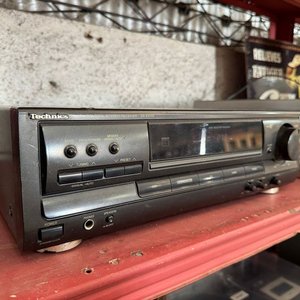 Sintoamplificador technics (prende pero no cambia funciones) - imagen 4
