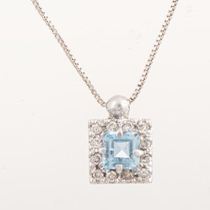 Lote siguiente: Cadena y Colgante de Oro 18k con Aguamarina y Brillantes