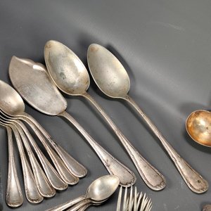 Conjunto Wolff de 56 Cubiertos de Plata Alpaca: Piezas de Servir, Cuchillos, Tenedores y Cucharas - imagen 6