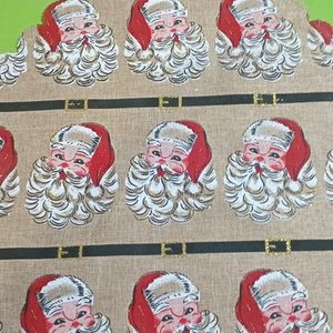 Globos Navideños, Velas Decorativas y Mantel Caminero con Santa Claus - imagen 3