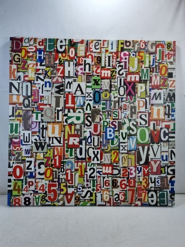 Cuadro Decorativo Collage de Letras y Números Multicolor 80x80cm