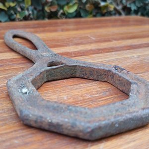 Llave de Tuerca Octogonal Antigua de Hierro Fundido - imagen 6