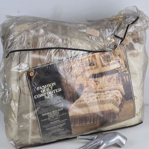 Lote anterior: Juego de Edredón para Cama Doble "Fashion Quilt Comforter Set"