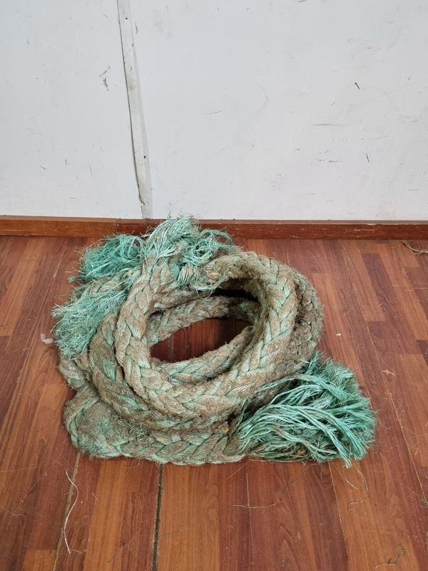Soga de Amarre Gruesa de 6.2 Metros para Uso Portuario o Decoración Naval