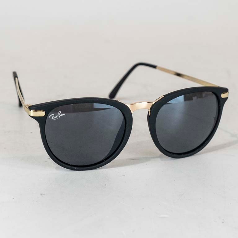 Lote siguiente: Lentes de sol Ray-Ban de alta calidad