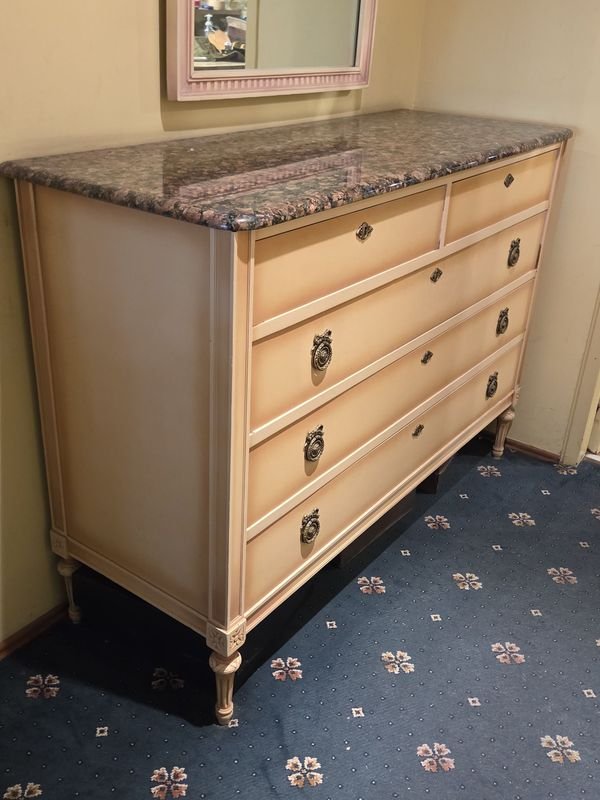 Item 923073 - Image 1