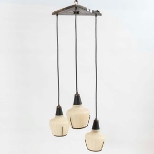 Lote siguiente: Colgante Triangular de Bronce con Tres Pantallas
