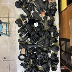 Lote anterior: Lote de Fuelles y Caños de Goma para Automotor