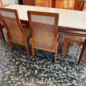 Mesa de Comedor con Tapa de Mármol y 6 Sillas de Madera y Caño - imagen 7