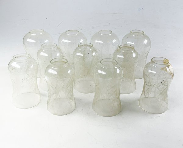 Lote siguiente: Vasos de cristal tallados hialinos