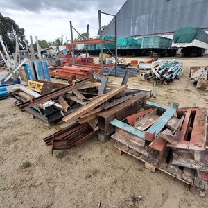 Lote anterior: Lote de Materiales de Construcción y Metales Variados