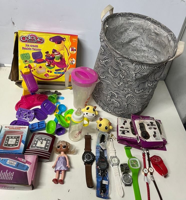 Lote Variado: Relojes, Muñeca, Organizador y Accesorios