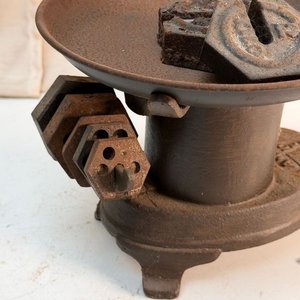 Antigua Balanza de Hierro "América" con Pesas - imagen 2
