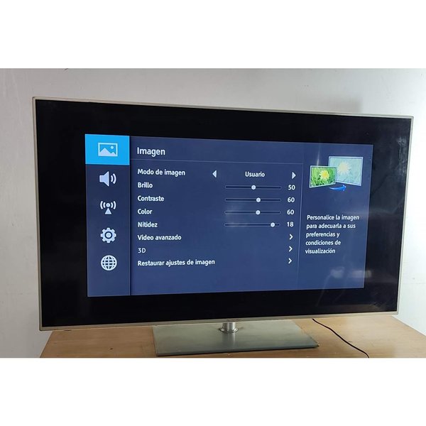 Televisor LED Panavox 55" con Soporte