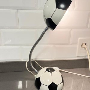 Lámpara Portátil Diseño Pelota de Fútbol - imagen 2